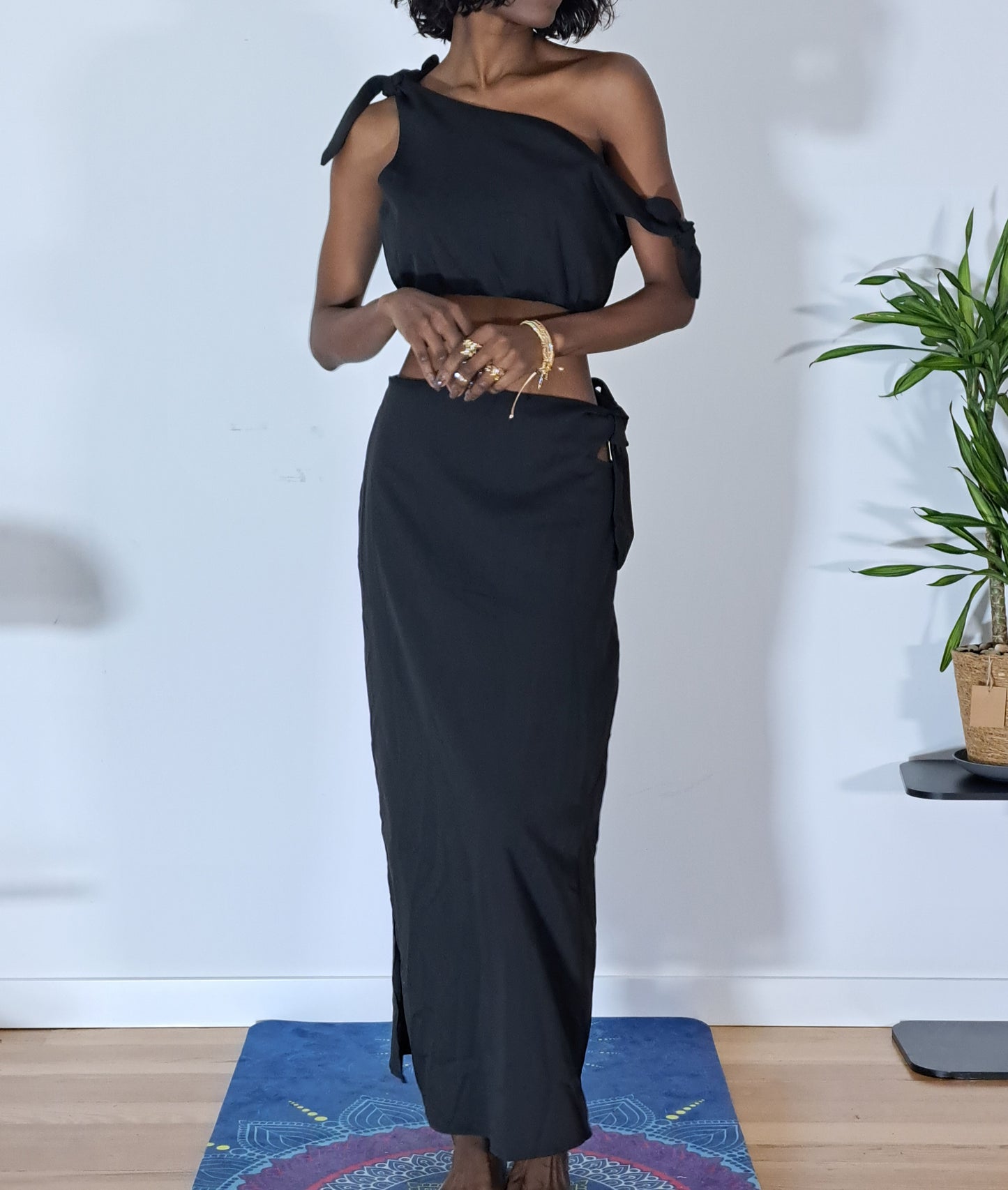 Conjunto-feminino-de-2-pcTop-curto-com-bainha