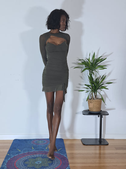 Vestido Verde Profundo- Mangas Longas Elegância