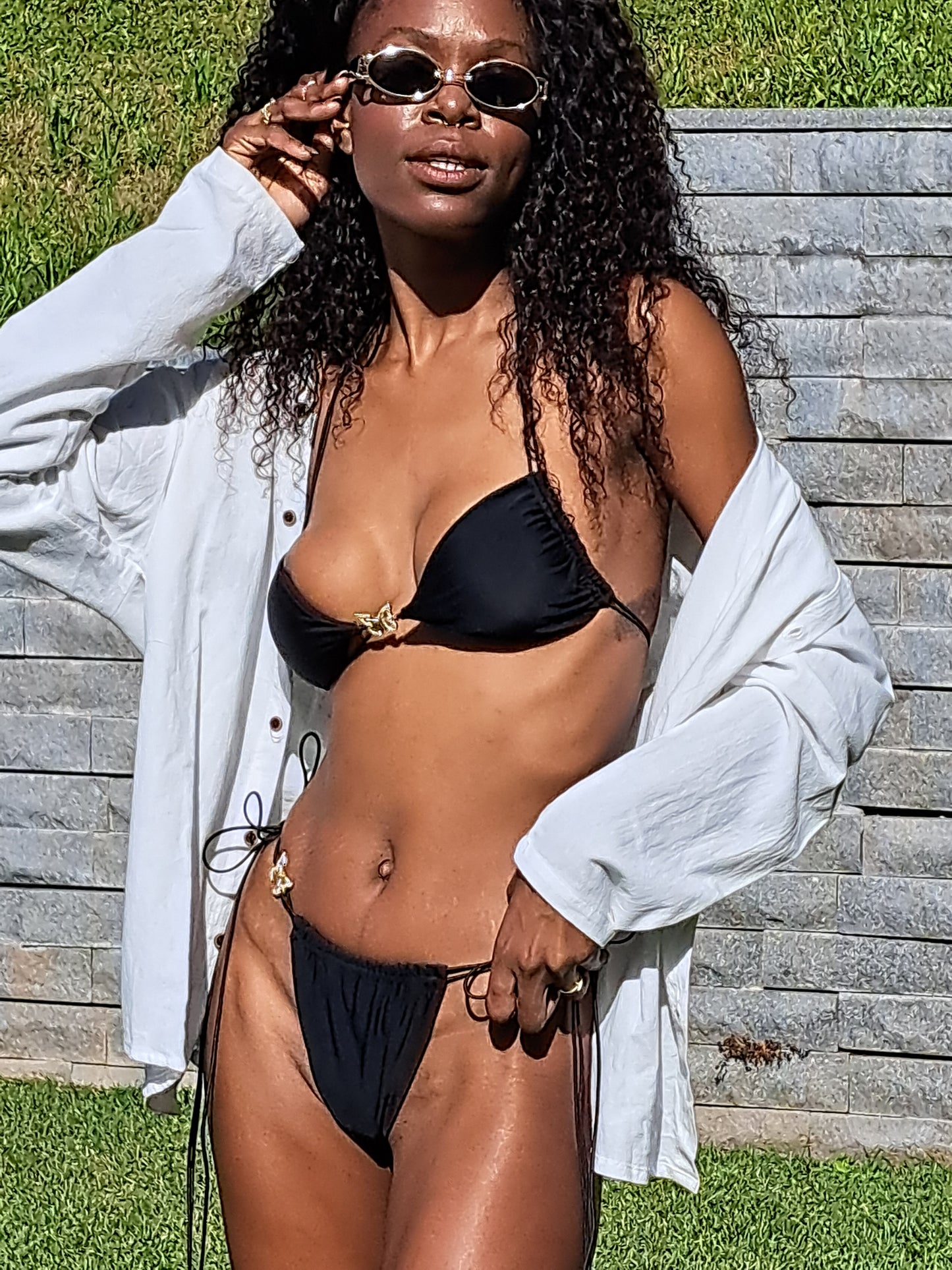 Camisa com Capuz Toque Desportivo &  Estiloso -0039