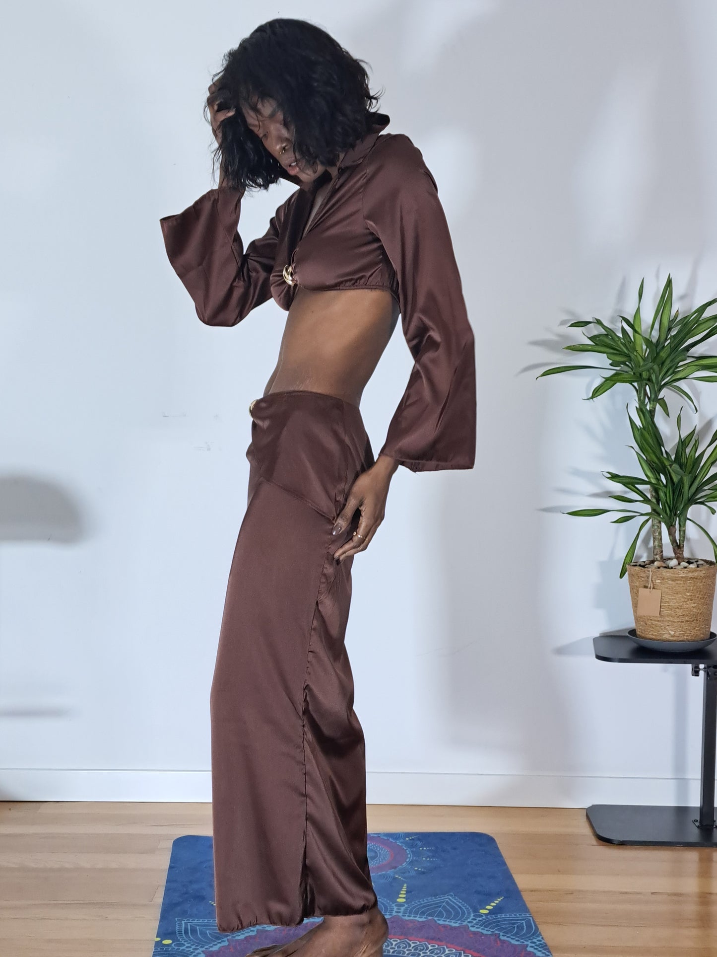 Conjunto Saia Longa e Top em Cetim