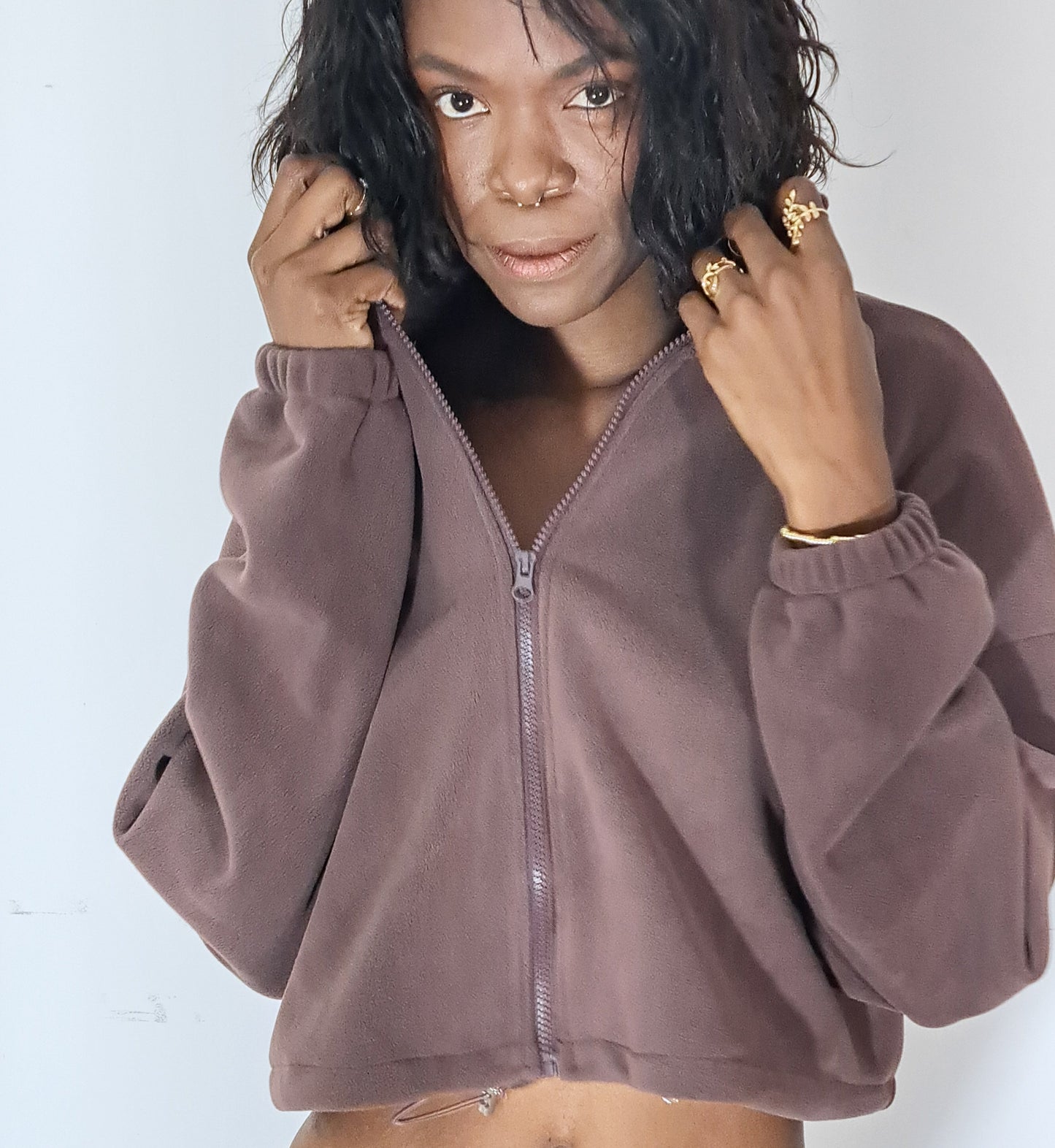 Casaco Casual Com Feicho Frontal e Gola Alta